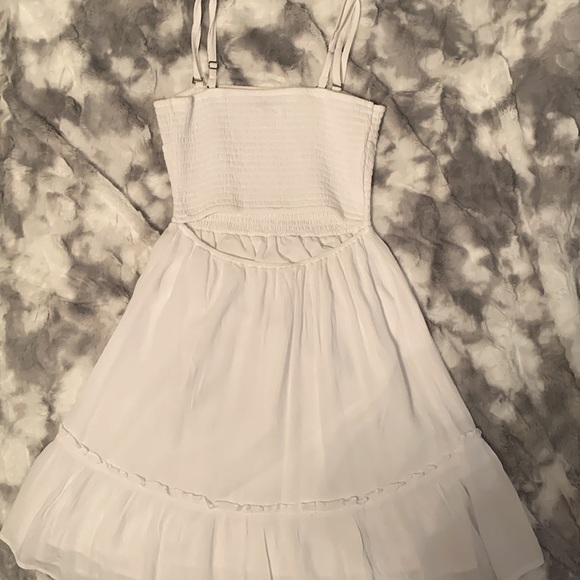 Hollister, White Dress. Size Small - Picture 2 of 2